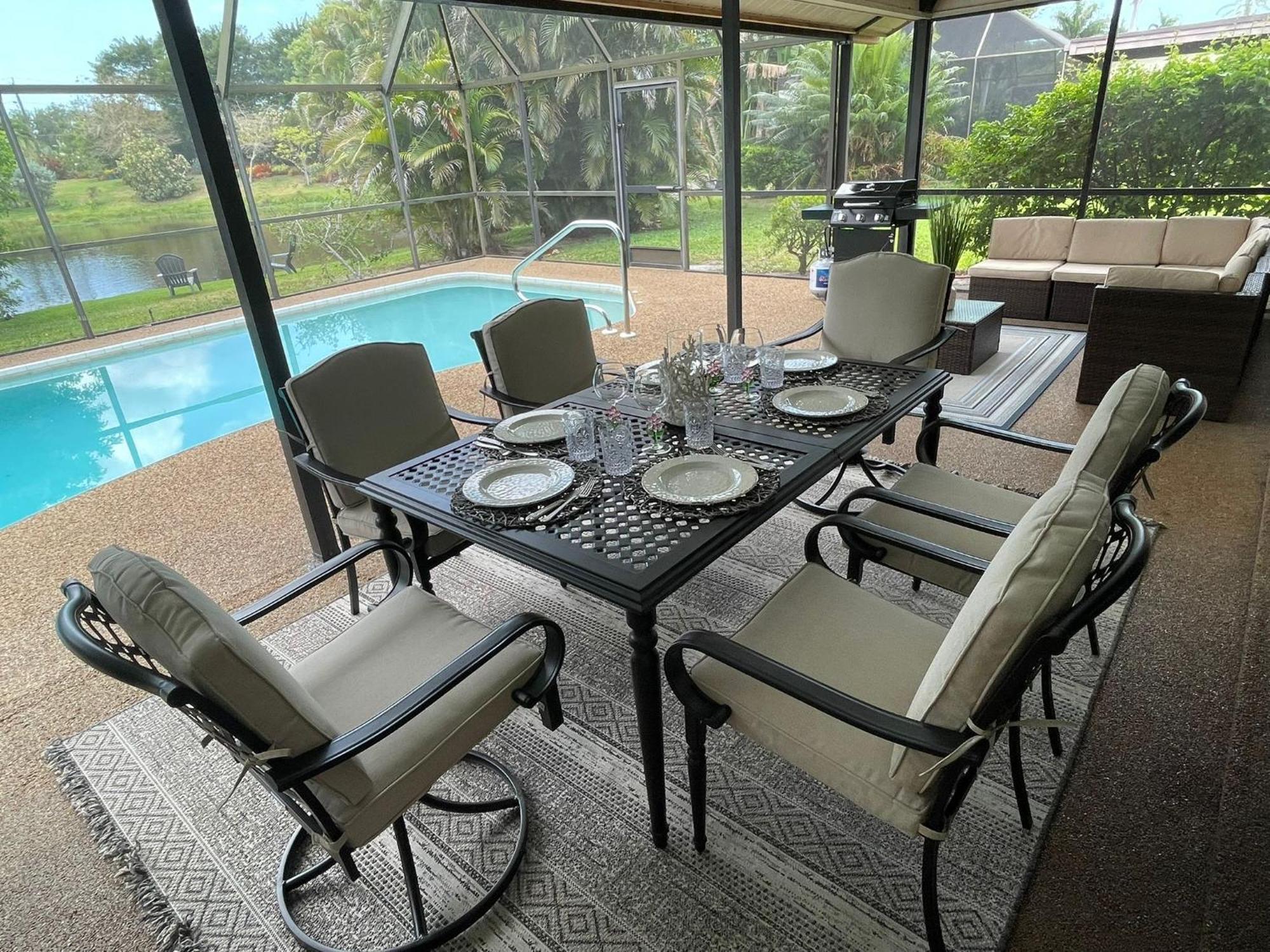 Pool Home With A New Sparkling Pool, Close To Beach, Lovely Lake View Naples Ngoại thất bức ảnh
